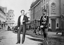 По стечению обстоятельств